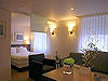 Wembley Hotels - La Suite Hotel